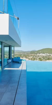 Unieke luxe moderne villa met spectaculair uitzicht in Santa Eulalia
