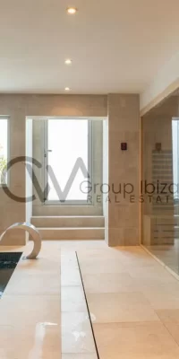 Exceptional buy-to-let investment opportunity – Luxury apartment in exclusive Cala Llonga development