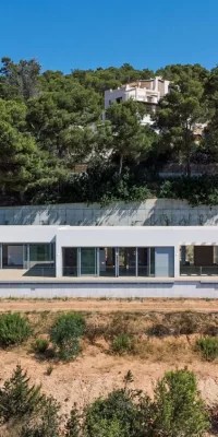 Modern luxury villa with beautiful panoramic views of the sea