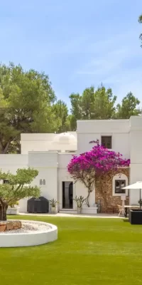 Private and charming Villa in Sa Carroca with Independent Guesthouse