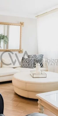 Spacious apartment with a constructed area of 250 square meters in Talamanca