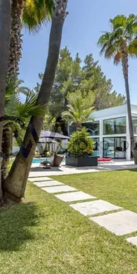 Spectacular modern Villa with rental License in Benimussa