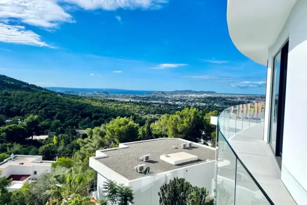 Guía completa – Pasos esenciales para comprar una casa en Ibiza