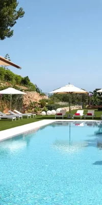 Ultra-modern villa with 7 bedrooms and guest house in Can Pep Simo Talamanca
