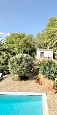 Beautiful renovated villa in Santa Gertrudis in perfect fusion of modern elegance in nature