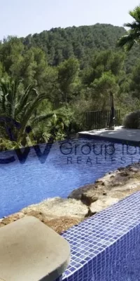 Beautiful villa with natural garden and fabulous privacy