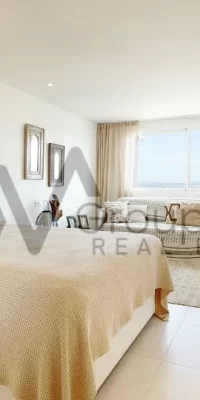 Prachtig gerenoveerd appartement aan het strand in Talamanca – Ibiza