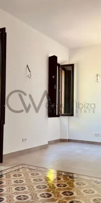 Recently in perfection renovated Apartment in Ibiza – Vara de Rey