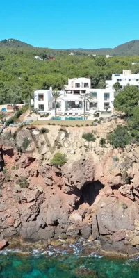 Wonderful luxury villa frontline in San Carlos de Ibiza