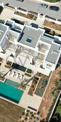 Wonderful luxury villa frontline in San Carlos de Ibiza