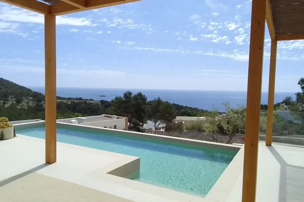 Discover our villas with pool in Ibiza