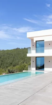 Villa de luxe de 4 chambres avec vue captivante sur l’océan
