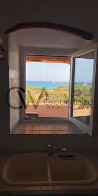 Villa am Strand mit atemberaubendem Meerblick in Es Caló