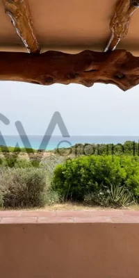 Villa fronte spiaggia con vista mare mozzafiato a Es Caló