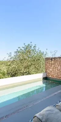 Superbe maison mitoyenne avec piscine privée à vendre