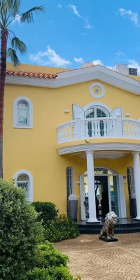 Villa paisible de style andalou à vendre à San Carlos