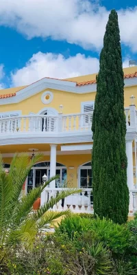 Tranquila villa de estilo andaluz en venta en San Carlos